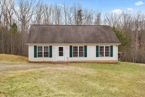 650 Shady Acres Dr, Hardy, VA 24101