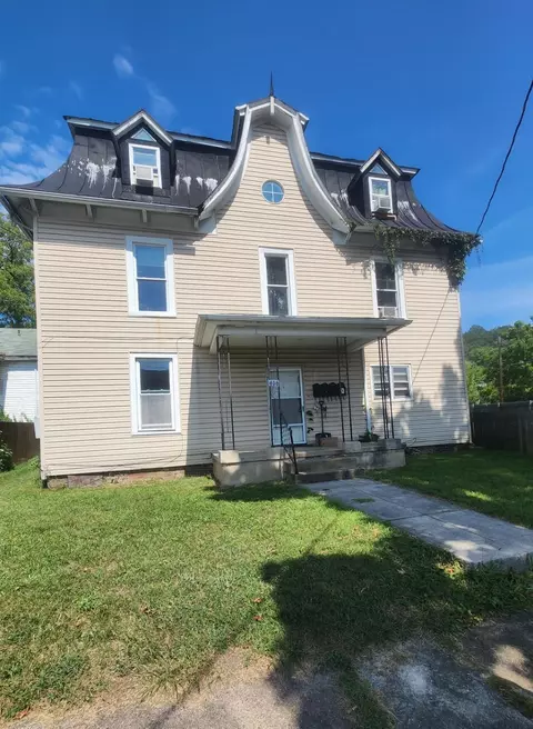 616 Church St, Clifton Forge, VA 24422