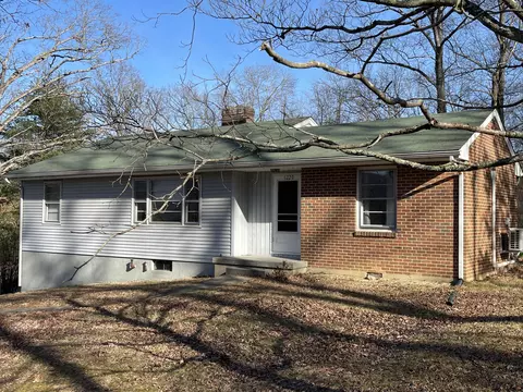 1220 Terrace Dr, Salem, VA 24153 photo 4