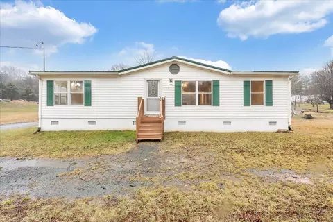 34 Mustang Loop, Galax, VA 24333