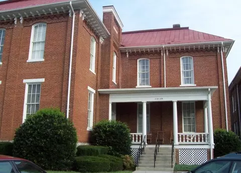 113 Academy St, Salem, VA 24153
