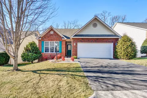 1547 Innsbrooke Dr, Salem, VA 24153