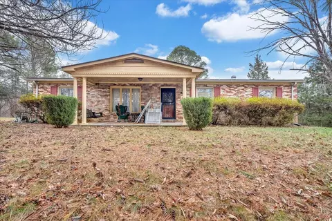 143 Willow Spring Rd, Troutville, VA 24175