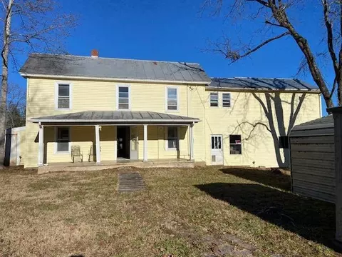 265 Rankin Dr, Hardy, VA 24101