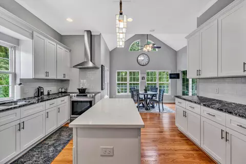 6768 Christopher Dr, Roanoke, VA 24018 photo 10
