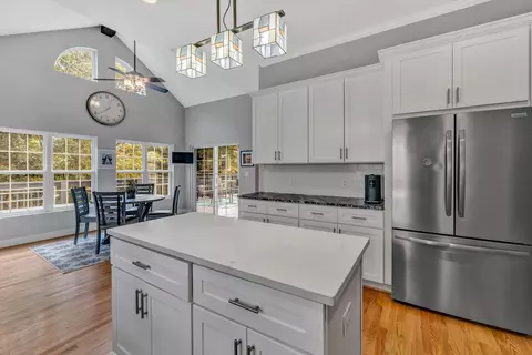 6768 Christopher Dr, Roanoke, VA 24018 photo 9