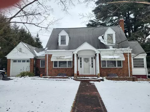 3737 Hawley Dr, Salem, VA 24153