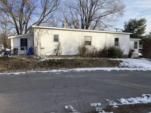 203 8th St, Vinton, VA 24179