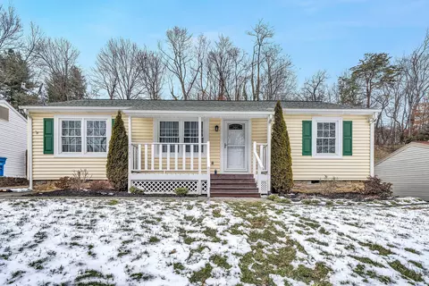 2719 Bluefield Blvd SW, Roanoke, VA 24015