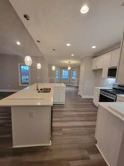 114 Simms Blvd, Salem, VA 24153 photo 2
