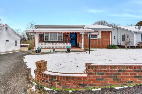 2826 Clifton St NW, Roanoke, VA 24017