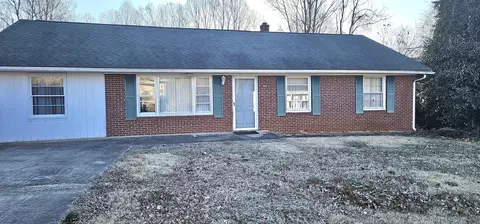 122 Greyson St, Martinsville, VA 24112