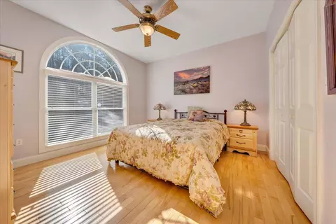 Bedroom - 508 Anchor Dr, Moneta, VA 24121 photo 2 of 5