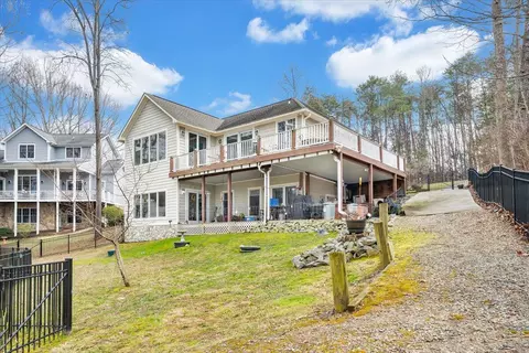 Exterior - 508 Anchor Dr, Moneta, VA 24121 photo 3 of 17