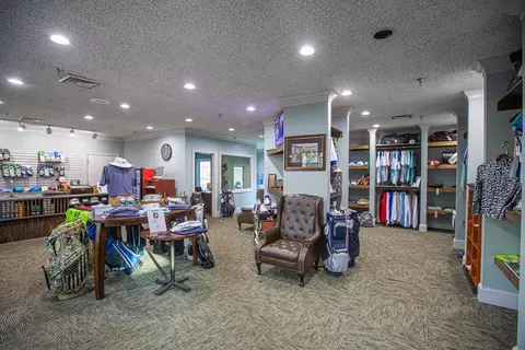 Living - 508 Anchor Dr, Moneta, VA 24121 photo 3 of 3