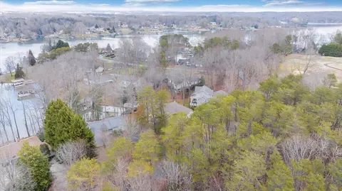 View/Area - 508 Anchor Dr, Moneta, VA 24121 photo 5 of 26
