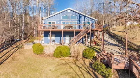 140 Sandy Point Ct, Union Hall, VA 24176