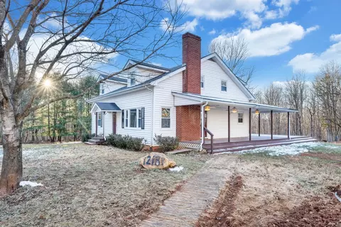 12181 Moneta Rd, Moneta, VA 24121