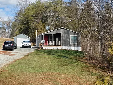 1144 Standiford Rd, Union Hall, VA 24176