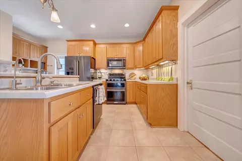 Kitchen - 11923 Franklin St, Ferrum, VA 24088 photo 7 of 8