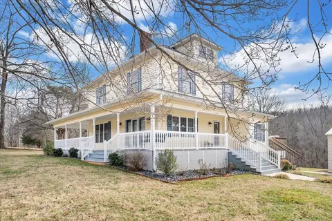 Exterior - 11923 Franklin St, Ferrum, VA 24088 photo 3 of 18