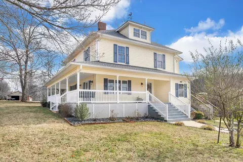 Exterior - 11923 Franklin St, Ferrum, VA 24088 photo 4 of 18