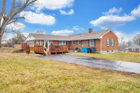 4302 Oliver Rd NE, Roanoke, VA 24012