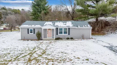 2282 Stoney Battery Rd, Troutville, VA 24175