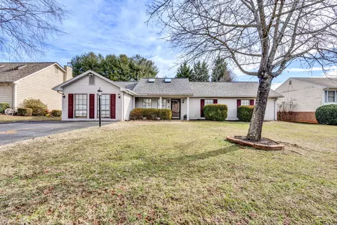 1155 Finney Dr, Vinton, VA 24179