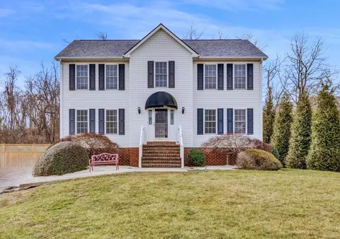 227 Eagle Rdg, Roanoke, VA 24012