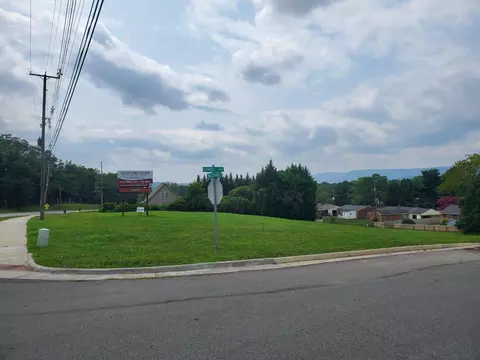 2145 Roanoke Blvd, Salem, VA 24153