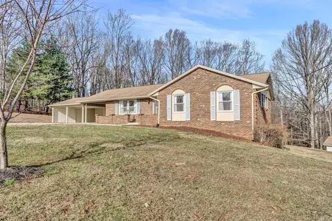 677 Mount Carmel Rd, Rocky Mount, VA 24151