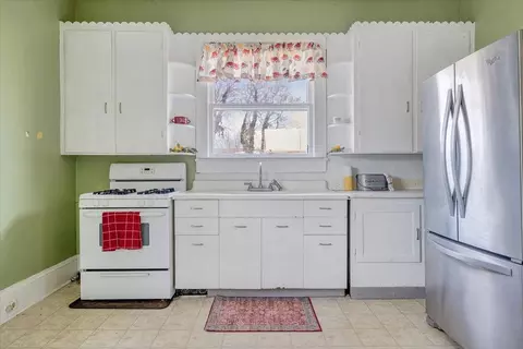 Kitchen - 210 Front Ave, Salem, VA 24153 photo 2 of 2