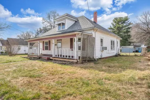 Exterior - 210 Front Ave, Salem, VA 24153 photo 11 of 11