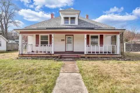 210 Front Ave, Salem, VA 24153