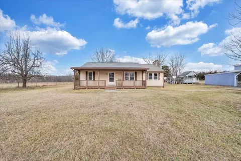 1882 St Helena Rd, Bedford, VA 24523