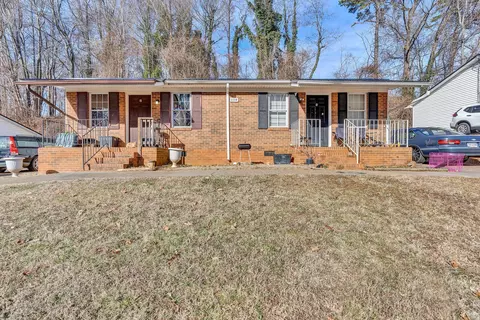 1110 Drewry Rd, Martinsville, VA 24112