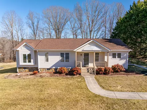 124 Meadow Brook Dr, Rocky Mount, VA 24151