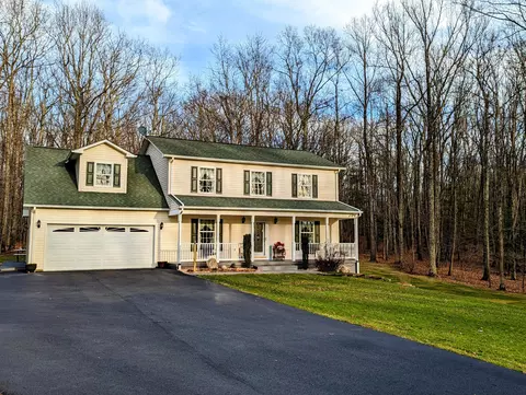 1734 Barberry Rd SE, Floyd, VA 24091
