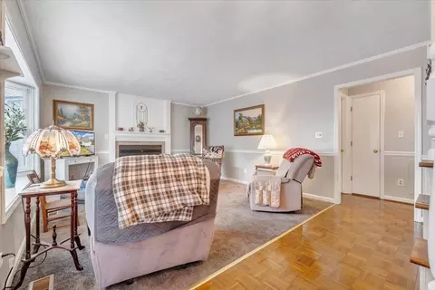 Living - 5642 Legate Dr, Roanoke, VA 24019 photo 8 of 8