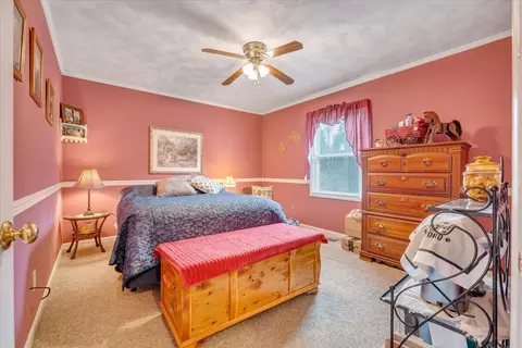 Bedroom - 5642 Legate Dr, Roanoke, VA 24019 photo 6 of 6