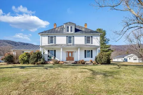 181 Chestnut Grove Rd, Callaway, VA 24067