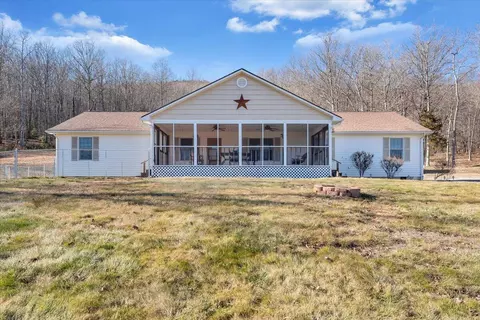 6315 Newport Rd, Catawba, VA 24070