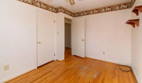 Bedroom - 2710 Embassy Dr, Roanoke, VA 24019 photo 2 of 4