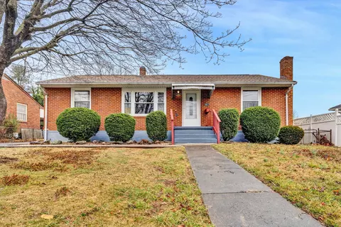 4627 Rutgers St NW, Roanoke, VA 24012
