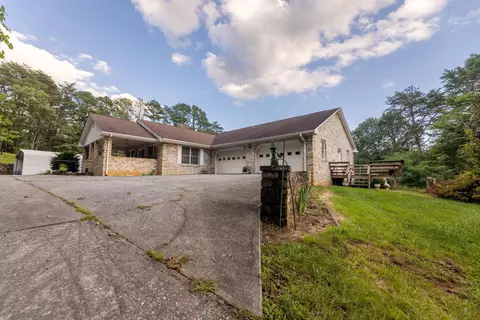 4901 Glenvar Heights Blvd, Salem, VA 24153