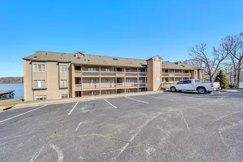 850 Gangplank Rd #303, Moneta, VA 24121