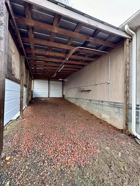 Exterior - 987 Nursery Rd, Laurel Fork, VA 24352 photo 18 of 29