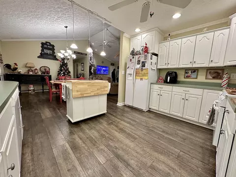 Kitchen - 987 Nursery Rd, Laurel Fork, VA 24352 photo 3 of 6