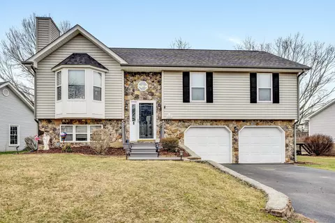 4641 Trevino Dr NE, Roanoke, VA 24019